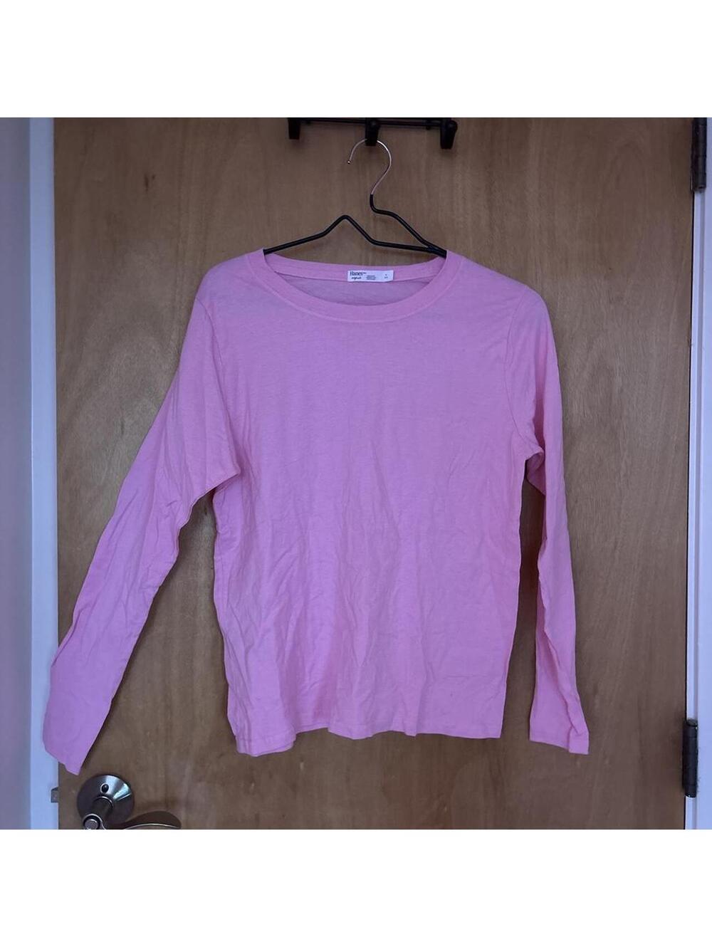 Hanes Women's Pink Shirt